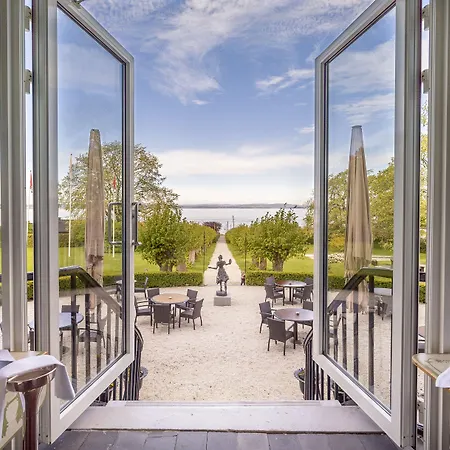 Отель Refsnes Gods - By Classic Norway 4*